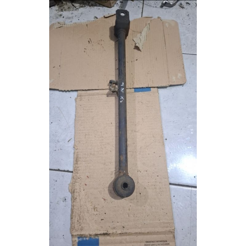 arm trailing arm suspension belakang kiri charade cx g100 winner