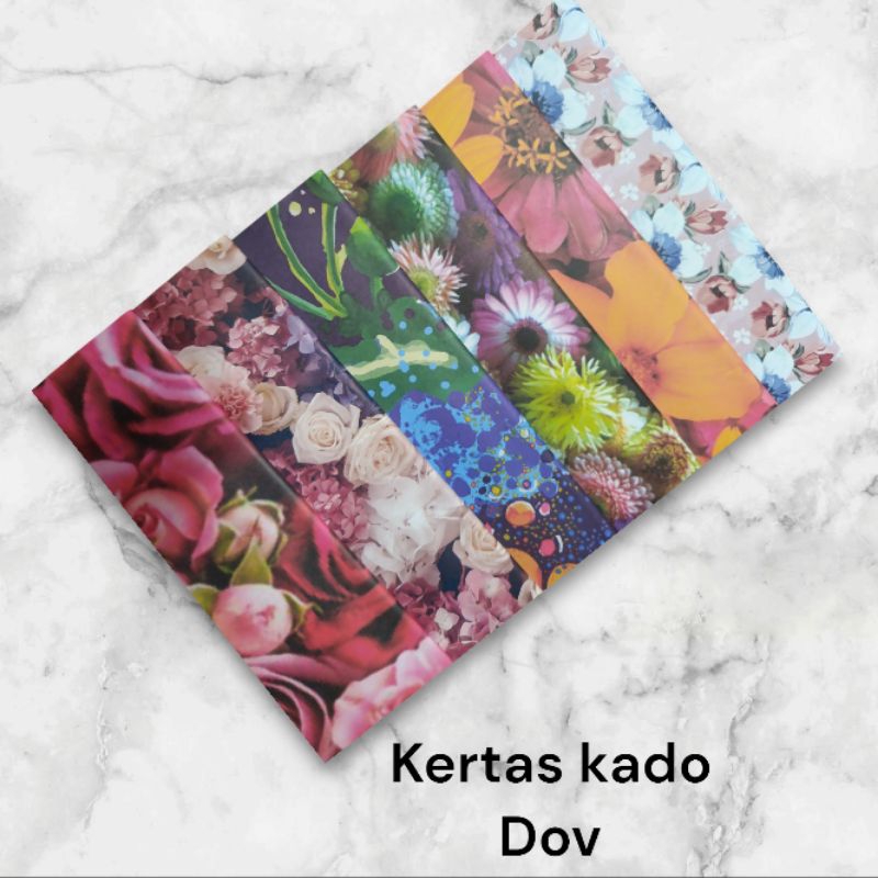 

KERTAS KADO SQUEEZY/MIDORI BUNGA 80GSM PER PAK 50 LBR