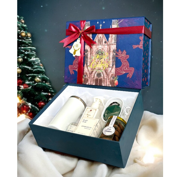 

Hampers Natal Christmas & Special Tahun Baru Ready Stock (Oslo)