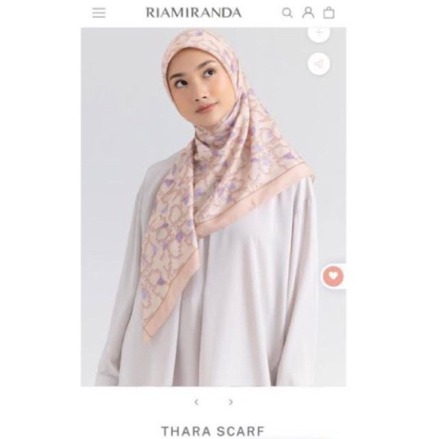 thara Scarf monogram Riamiranda