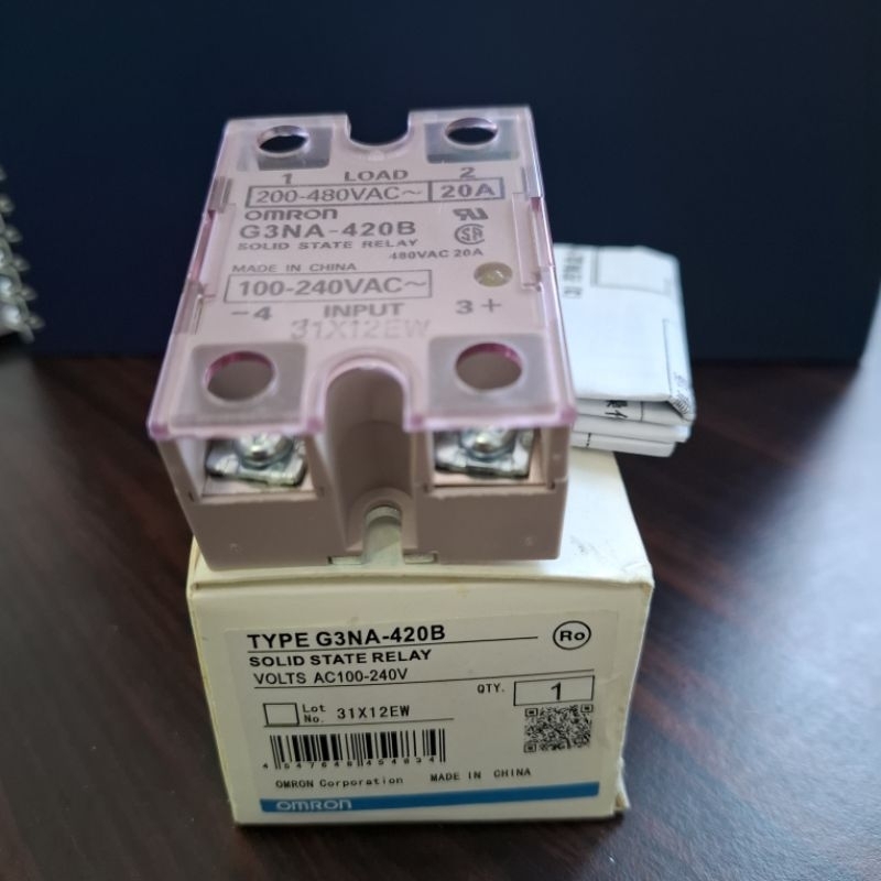 OMRON G3NA-420B Solid State Relay