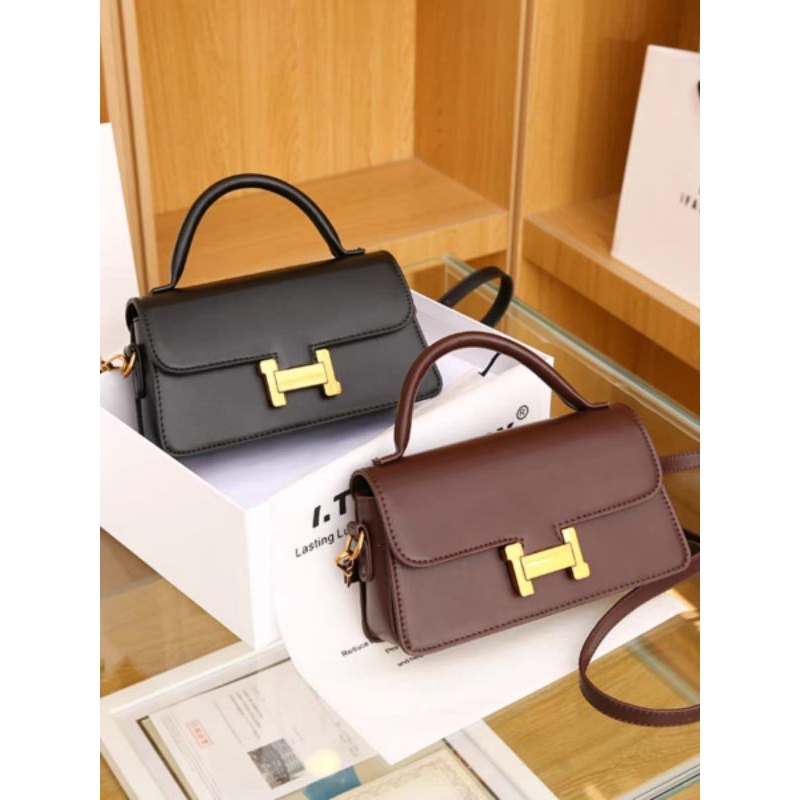 Tas selempang wanita / Tas kantor / Tas selempang cewek / tas kantor wanita / tas kantor cewek / tas