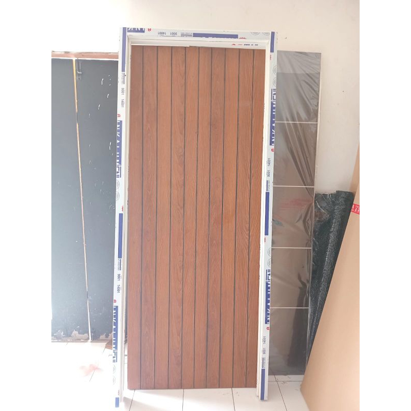 satu set pintu +kusen alumunium kokoh dan anti rayap