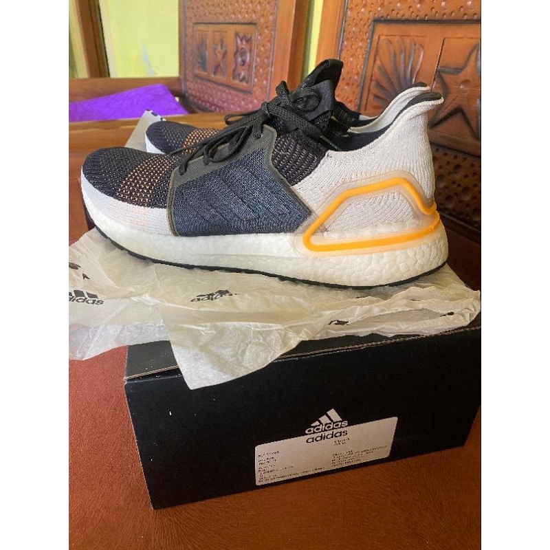 Sepatu Running Original Adidas Ultraboost 19 m 'Trace Cargo'
