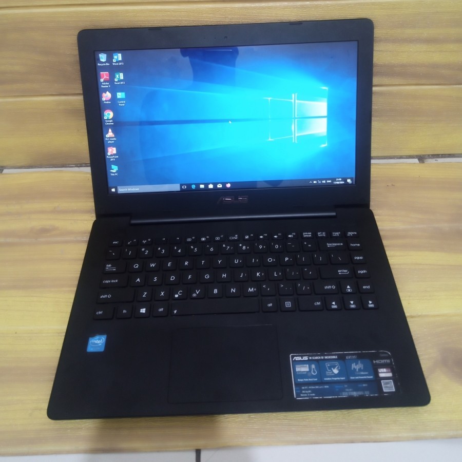 ASUS X453MA Celeron N2840 RAM4GB SSD256GB 14inc Second