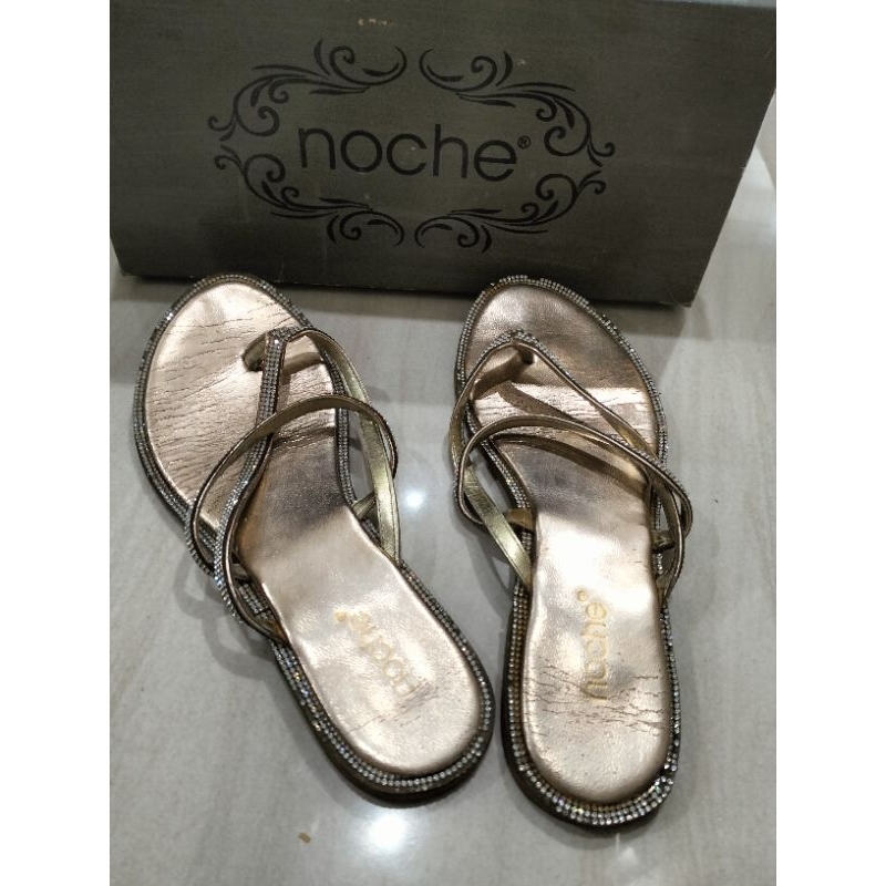 Preloved Sandal Flat Gold Blink Ori Noche