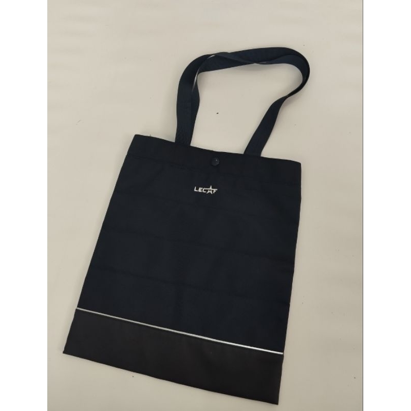 Tote bag by lecaf