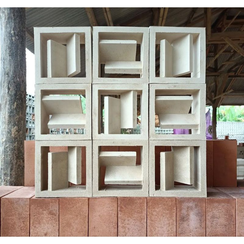 Roster motif jendela