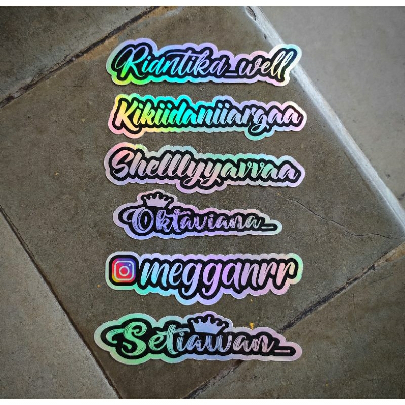 

STIKER NAMA CUSTOM HOLOGRAM SMALL 10x2cm