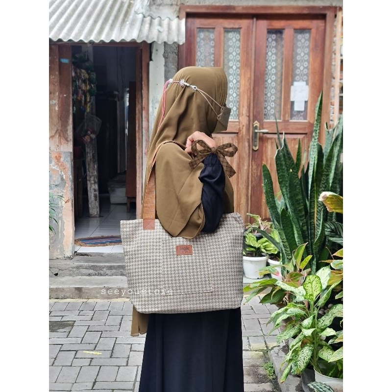 tas bahu wanita / tas oleh oleh jogja / tas khas jogja