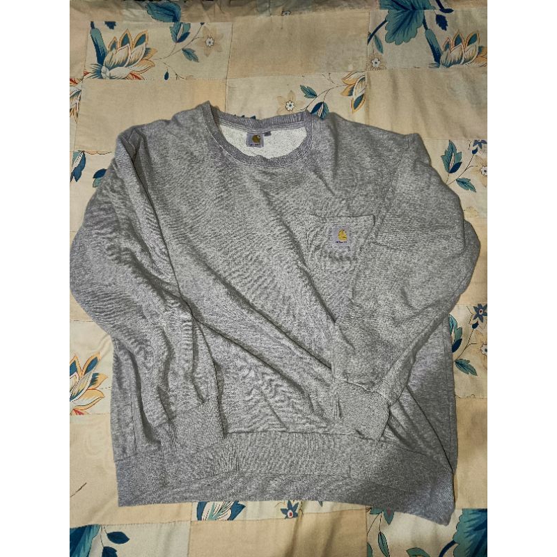 crewneck carhartt pocket