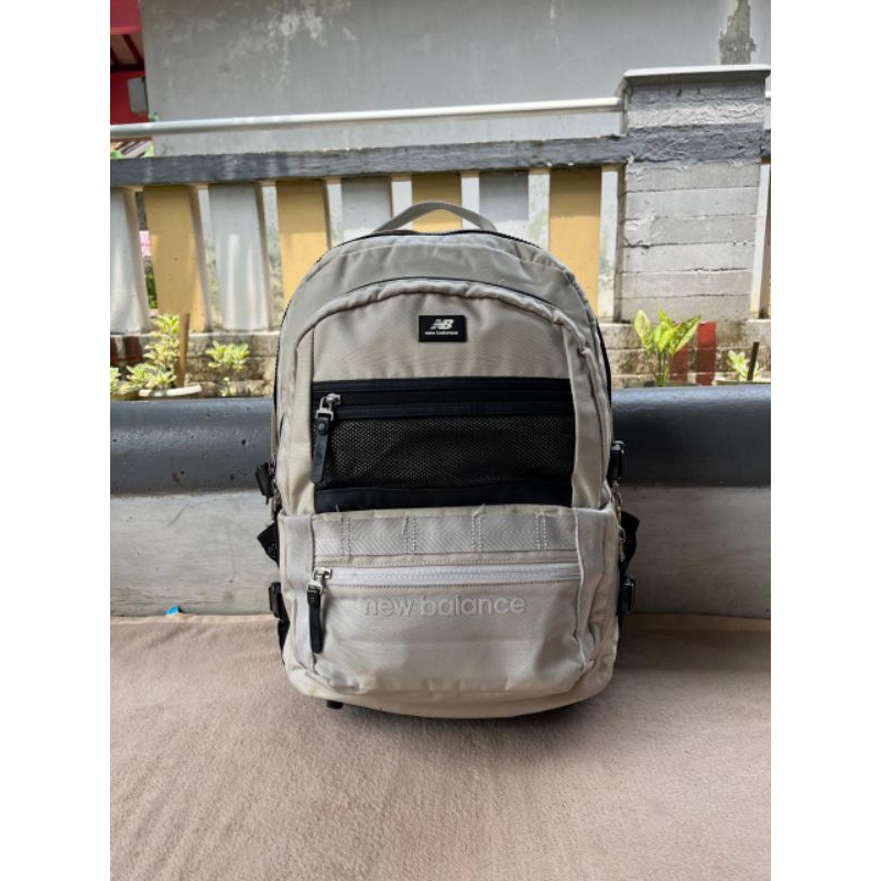 ransel tas second NB new balance broken white anak pria wanita muat leptop untuk kerja sekolah olahr