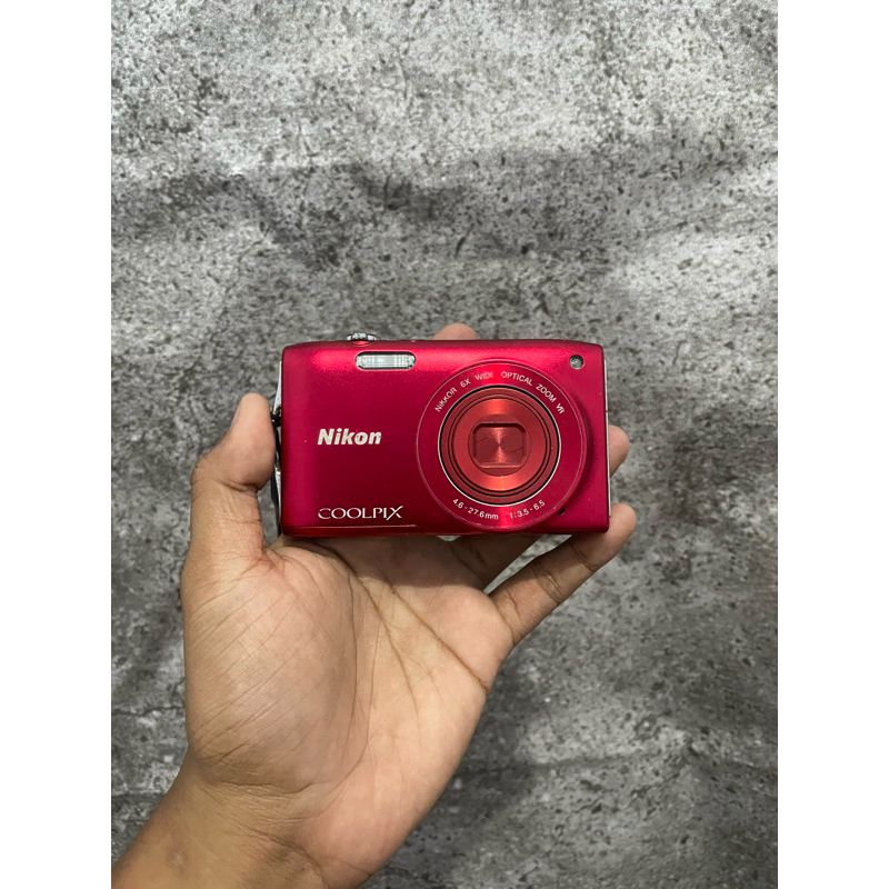 NIKON COOLPIX S3300 RED