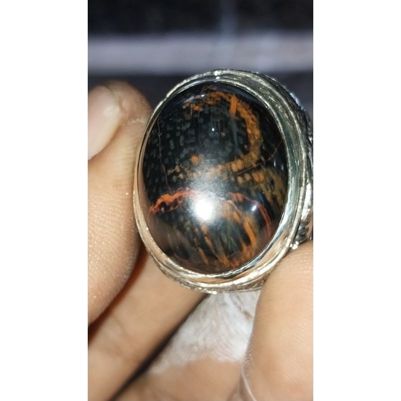 batu cincin fosil galih kelor motif serat merah