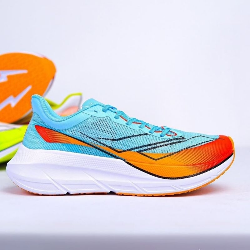 SEPATU RUNNING MILLS ENERMAX TYCOON