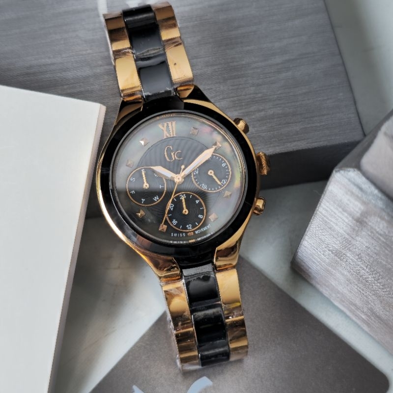 Jam Tangan Wanita Guess CollectionGC Y30005L2 Original Free Box Ori GC