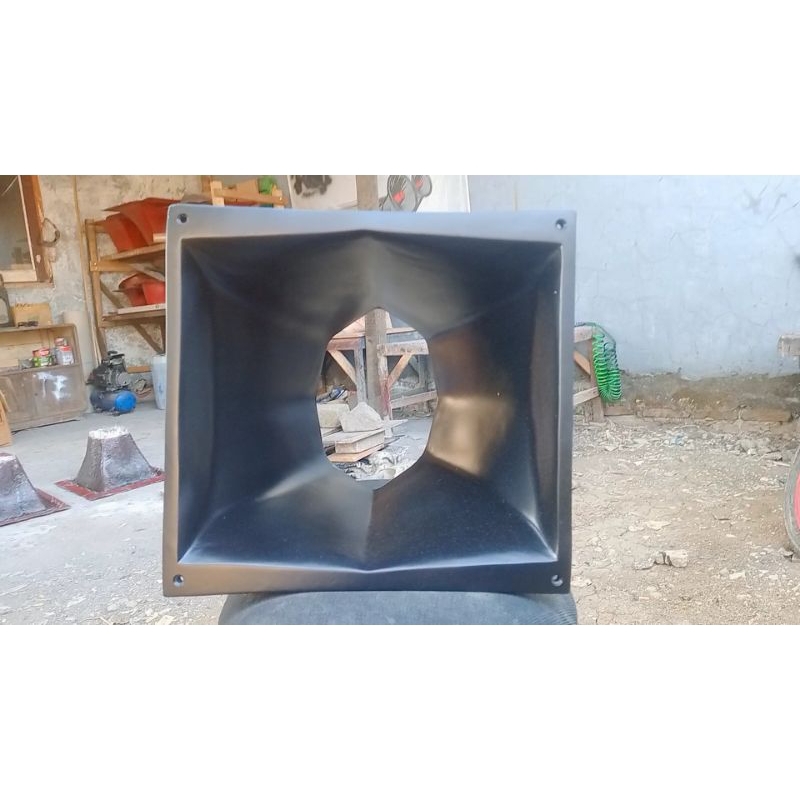 Horn Midle DDS 10" (31×32)