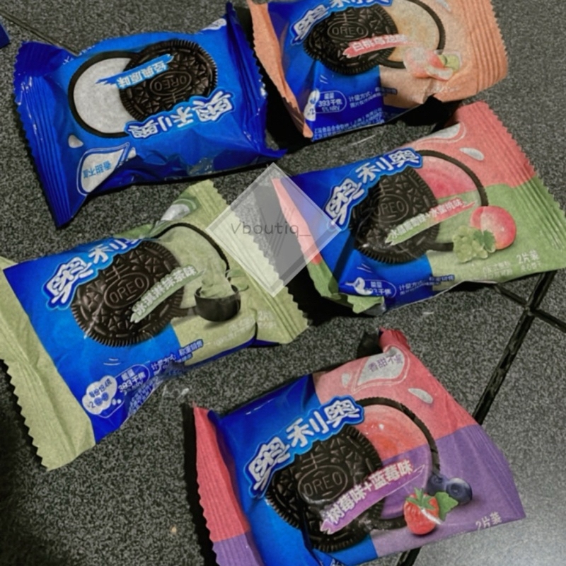 

Biskuit Oreo Warna Warni mix 5 rasa 388 gram import