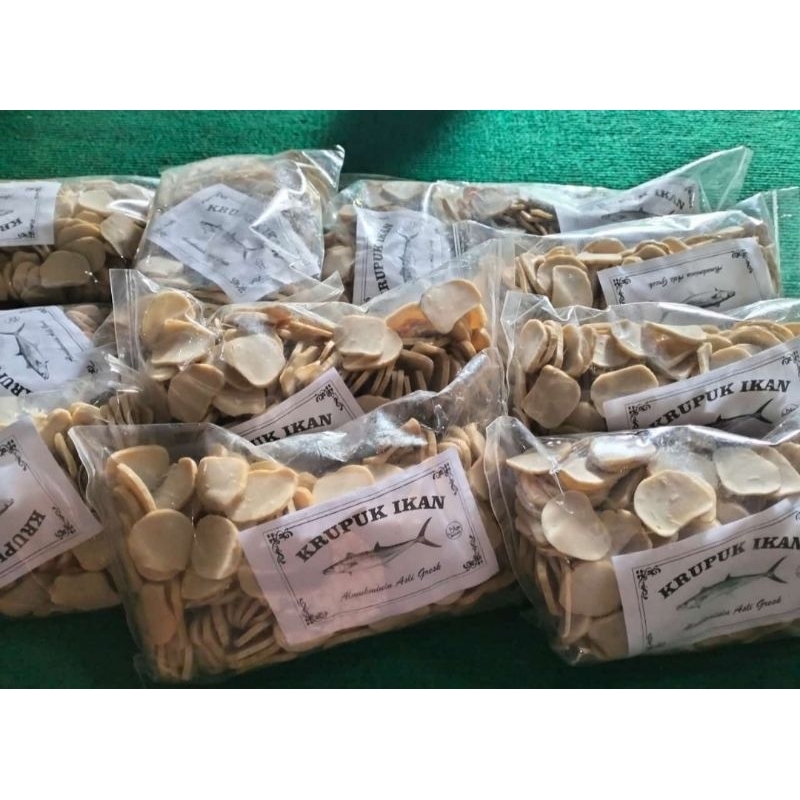 

Kerupuk ikan laut asli gresik setengah kilo ukuran kecil, kerupuk original, tanpa bahan pengawet