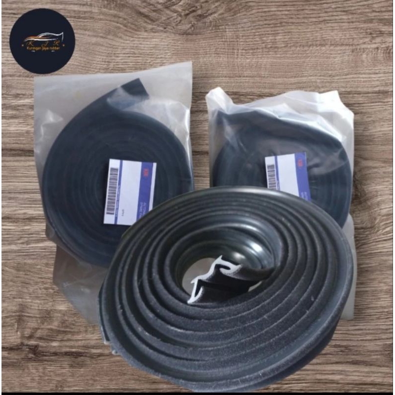 karet run channel  chanel kaca pintu Mobil Taft GT Hiline Rocky Feroza karet rel kaca pintu mobil Ta