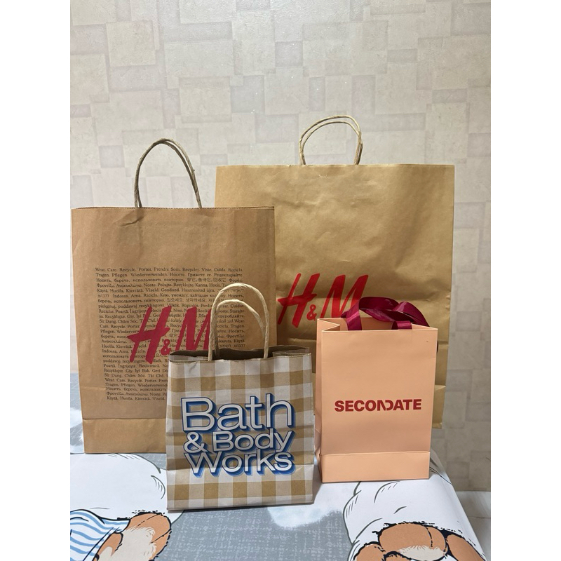 

PRELOVED PAPER BAG HnM, BBW, Second date
