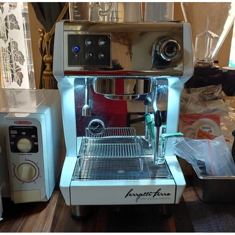 Mesin Kopi Ferratti Ferro FCM - 3200dx second murah