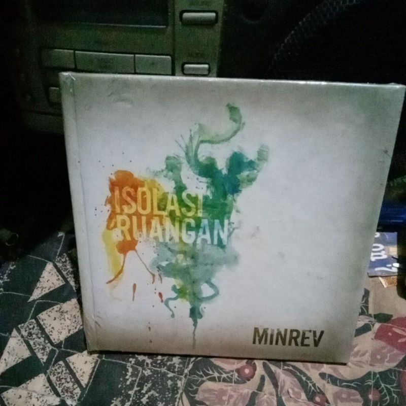 CD  BAND INDIE MINREV ISOLASI RUANGAN