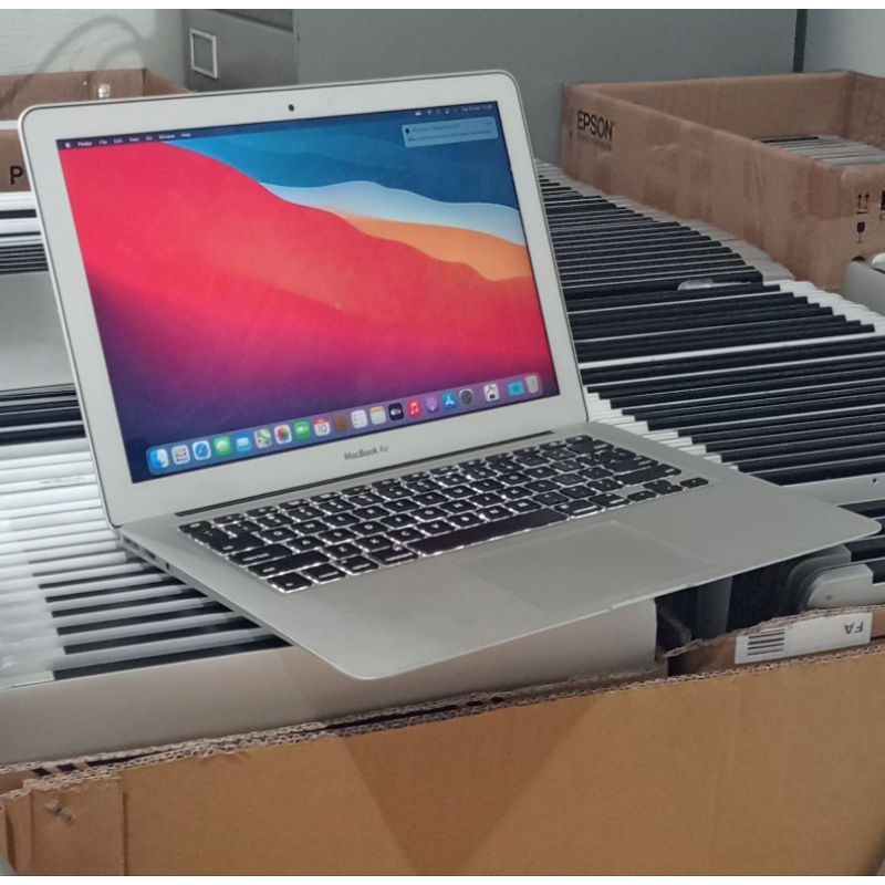 macbook Apple 2015 8/128gb core i5