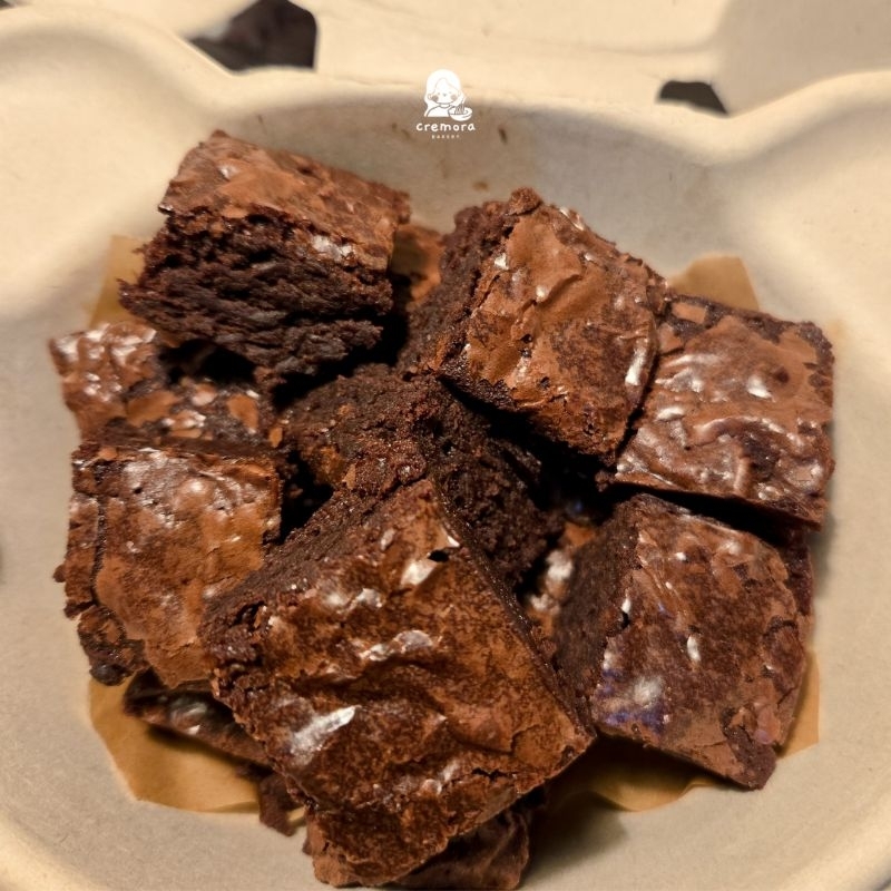 

PREMIUM FUDGY BROWNIES BITES ; ORIGINAL/LOTUS BISCOFF/CHEESE/CHOCOCHIP