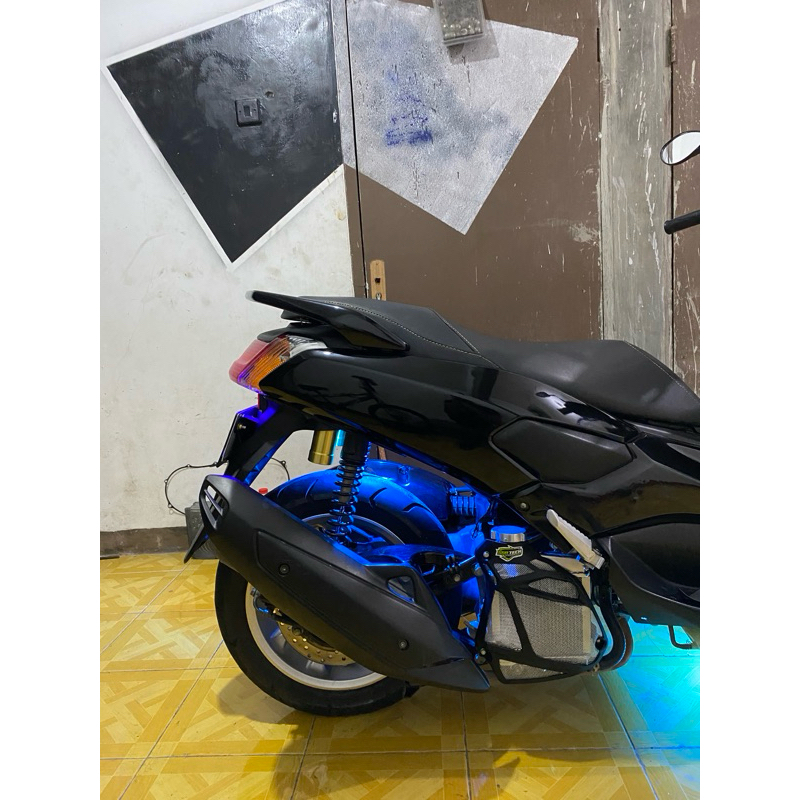 mounting nmax old