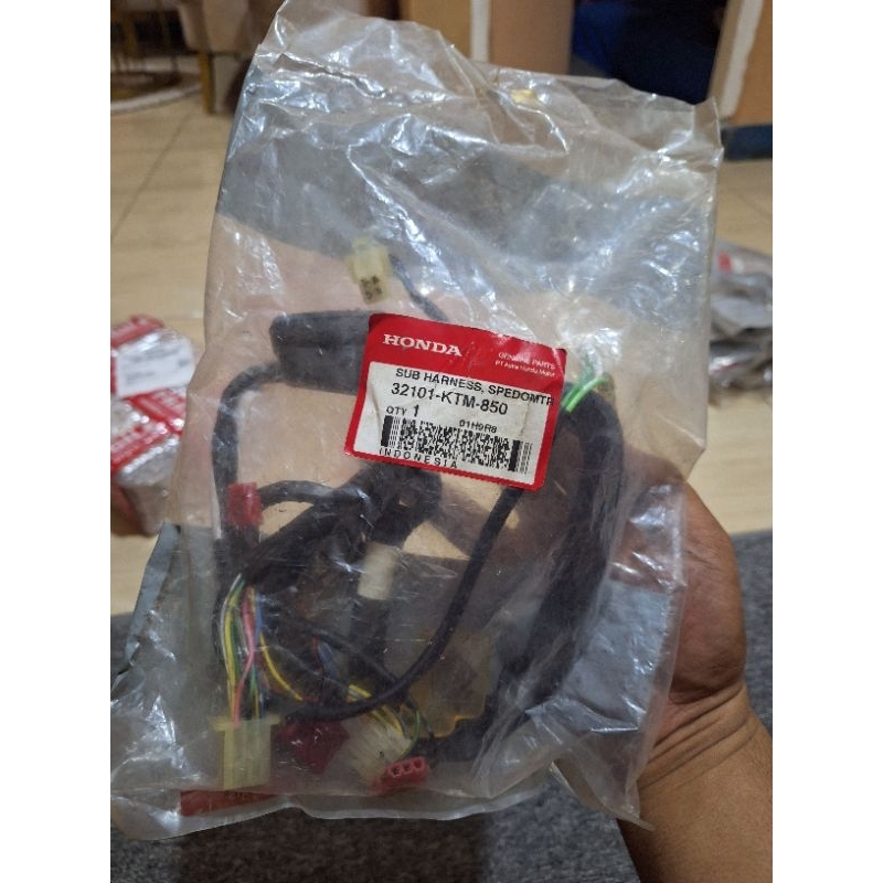 kabel body bodi speedometer spedo spido supra x125 pertama supra x 125 original ahm honda 32101-ktm-