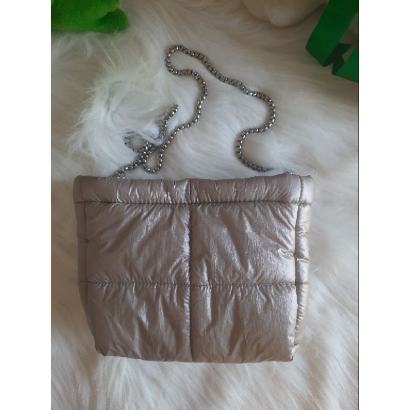 Tas sling / selempang bantal tali rantai preloved