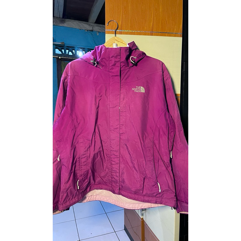 jacket tnf hyvent gorpcore women