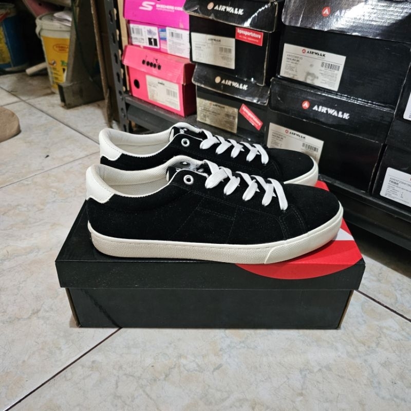 AIRWALK AZLE SUEDE ORIGINAL BNIB - UKURAN 39
