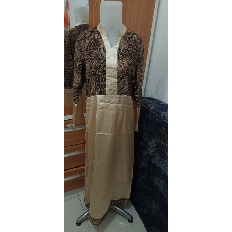 pl Gamis Pesta batik Variasi bahan satin Gold licin Cantik