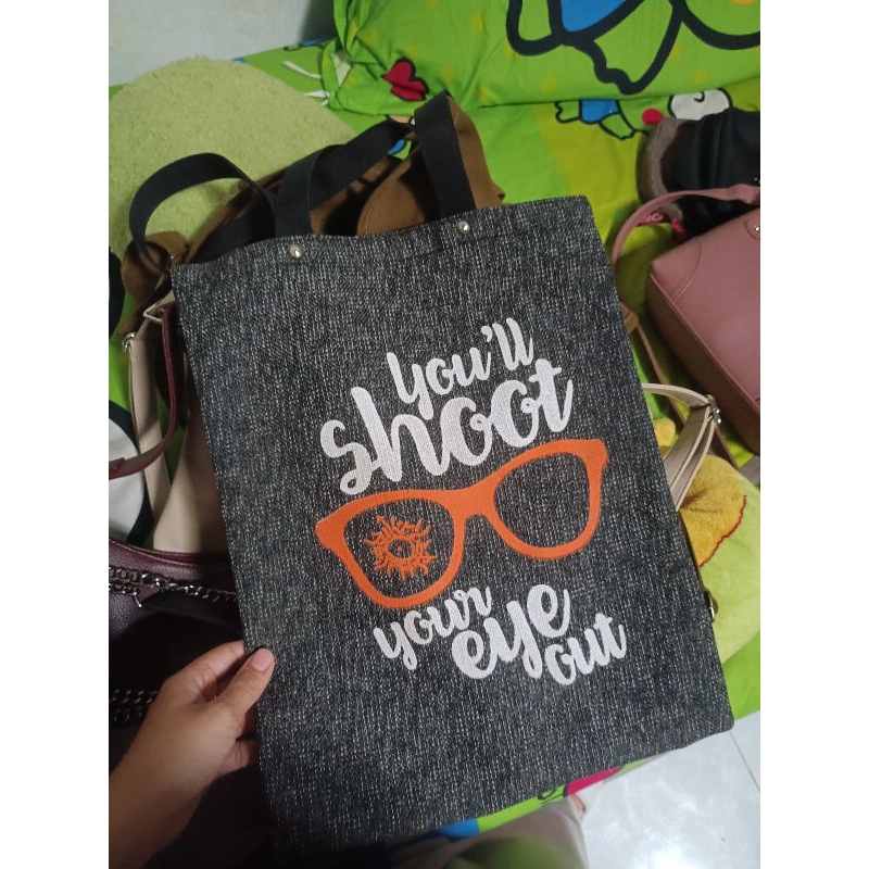 TOTEBAG PRELOVED/TAS KULIAH BEKAS/TAS PRELOVED/TAS BEKAS/TAS KULIAH/TAS VIRAL/TAS MURAH/TAS BRANDED/