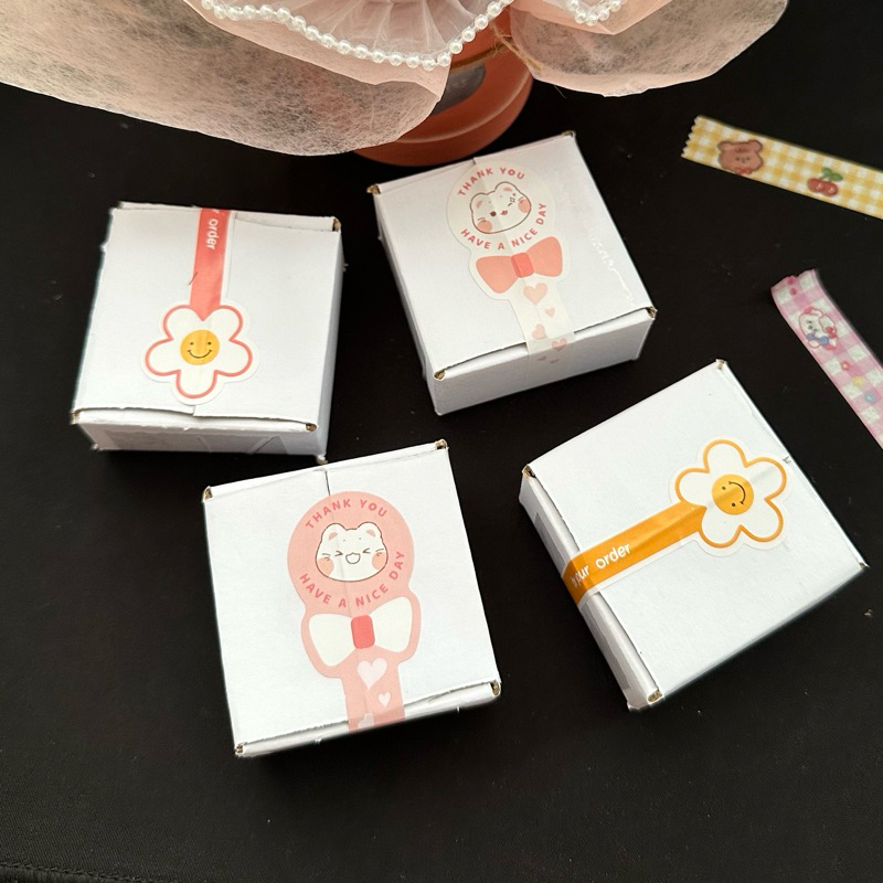 

surprise mini box
