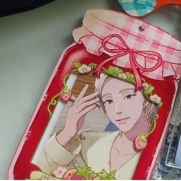 

Strawberry Jam Card Holder (uppuzday booked)