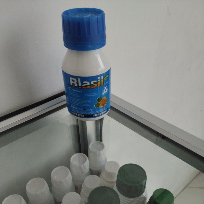 FUNGISIDA BLASIL 270/230SC KEMASAN 250ML ROYAL AGRO
