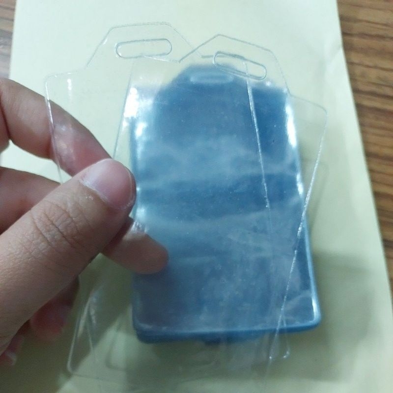 

plastik kartu nama