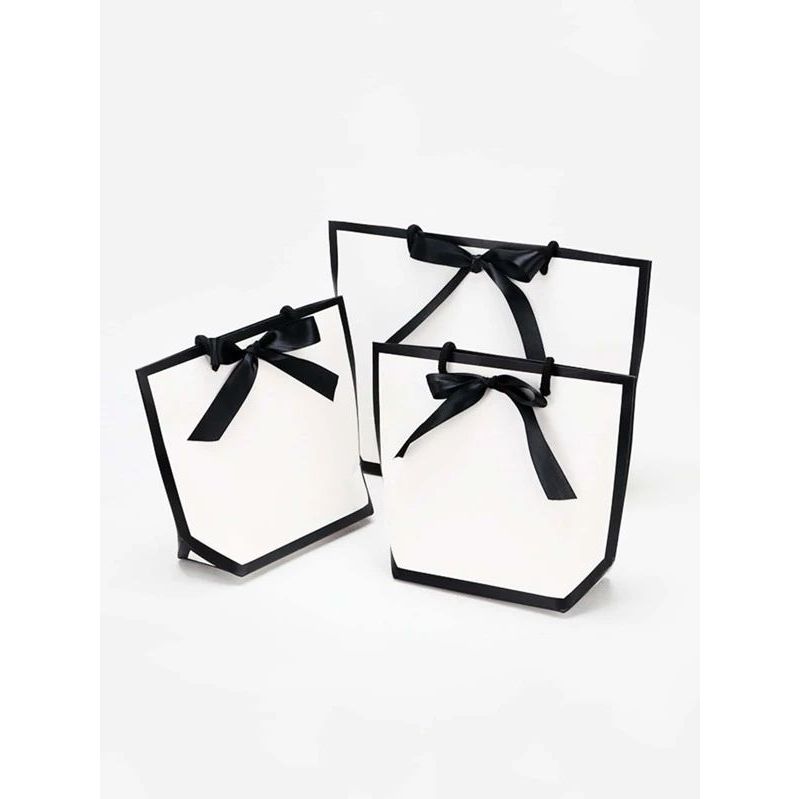 

hitam dan putih Kantong kertas premium/Paper Bag 1