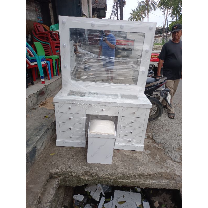 meja rias tolet lemari dandan cermin hias lampu motif marmer / putih bisa costume warna kursi jok bu