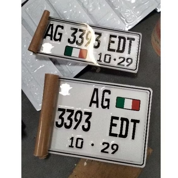 PLAT NOMOR LAPIS MIKA MODEL VESPA LAMA DAN VESPA MATIC