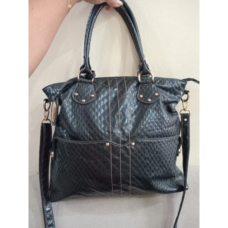 RhizLiza slingbag