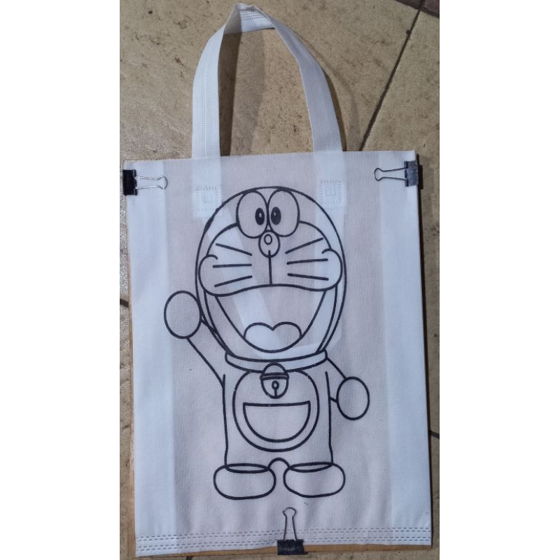 

TAS LUKIS SPUNBOND MEWARNAI ANAK-ANAK.