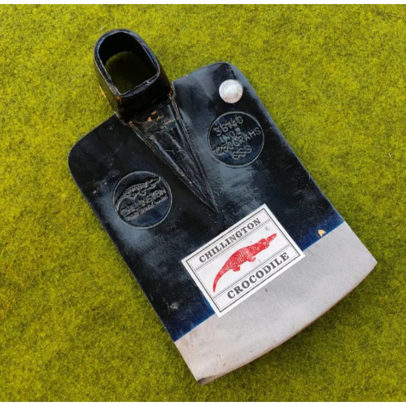 Cangkul Crocodile baja Asli