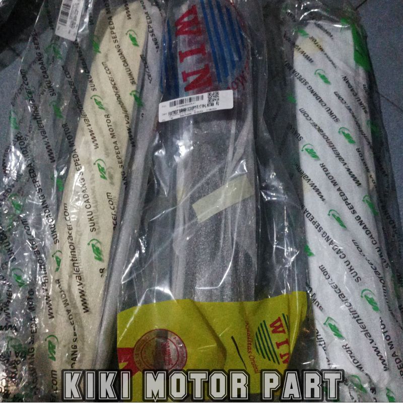 Dek samping bawah Scoopy fi donat 2017 - 2018 putih, hitam, cream