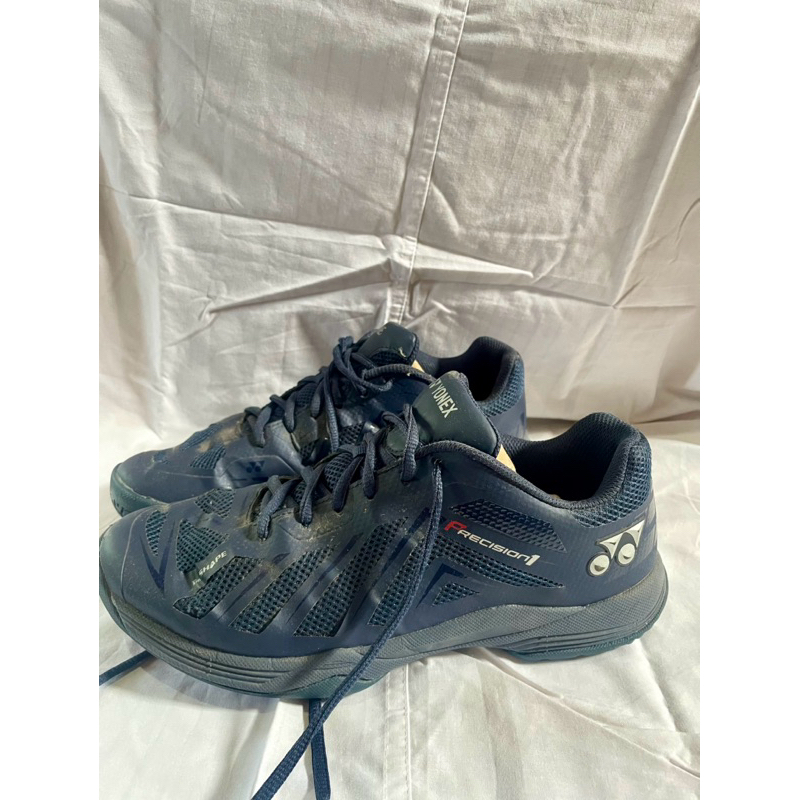 Sepatu Second Badminton Yonex precision 1