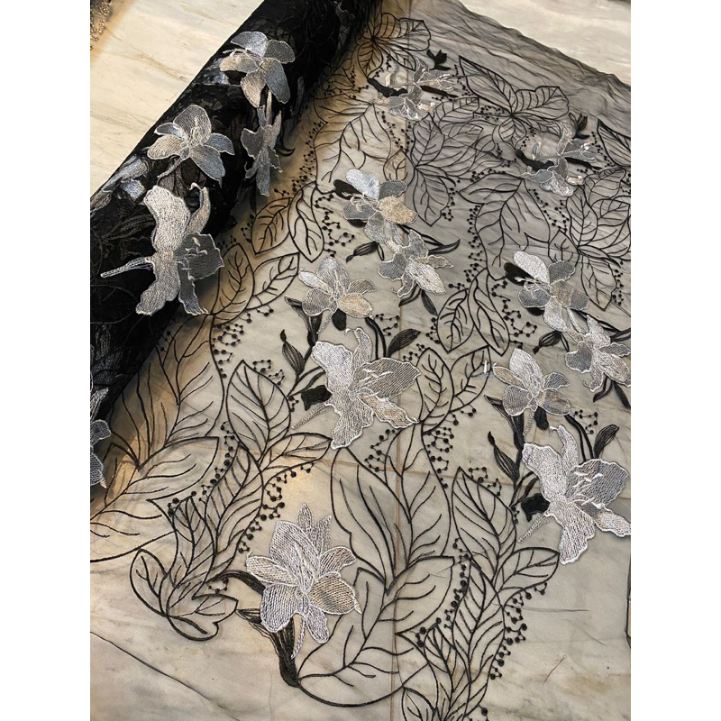 Bahan Kebaya Brukat Tile Motif Summer Floral Bunga Besar Warna Black Hitam