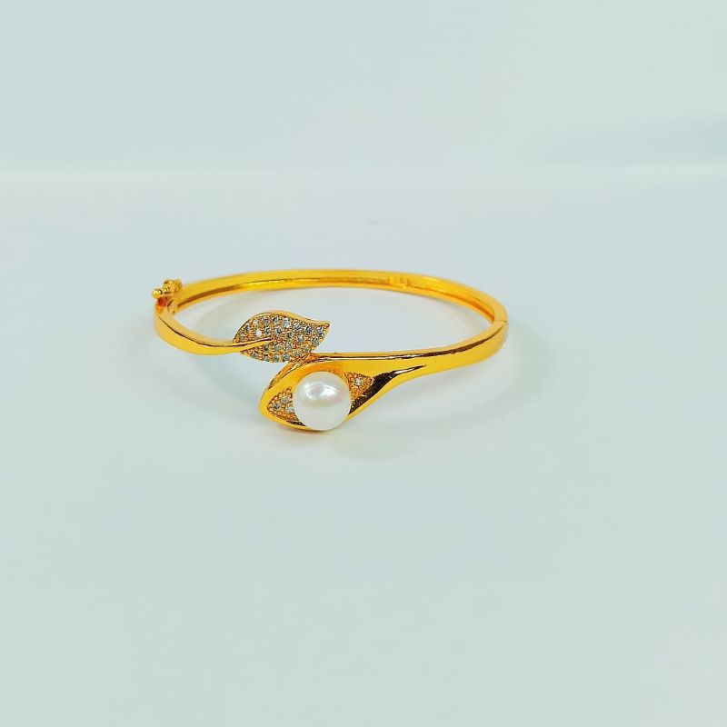 Gelang bangle mutiara asli lombok dengan lapisan emas 18 karat